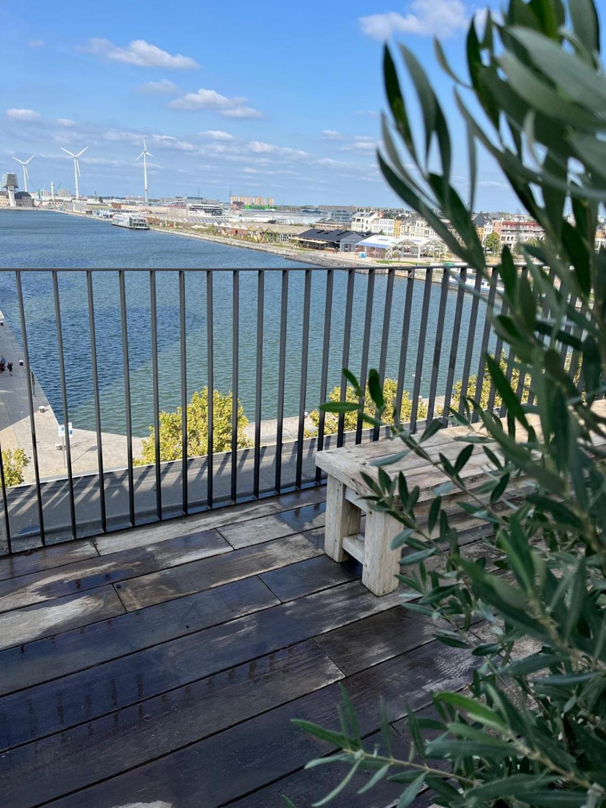 Anchor Lodge Antwerp Unique Appartment View Mas! Экстерьер фото
